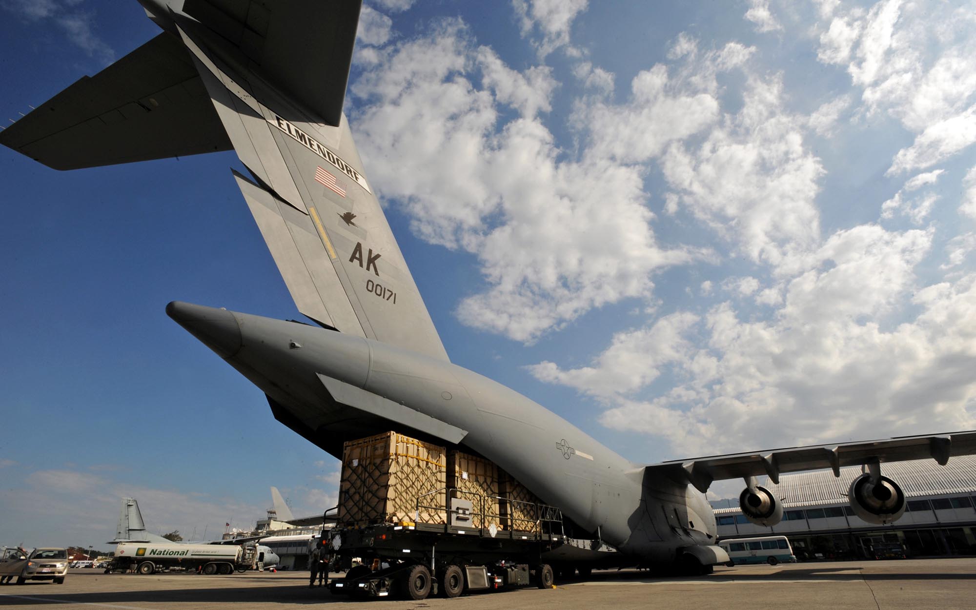 c-17_688.jpg