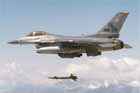 F-16 Photo