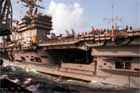 CVN 69 Photo
